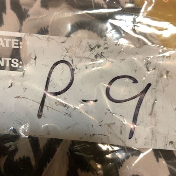 DIANA BELLE, blouse, large, like new. Embroidered outlines of pattern - Picture 8 of 8